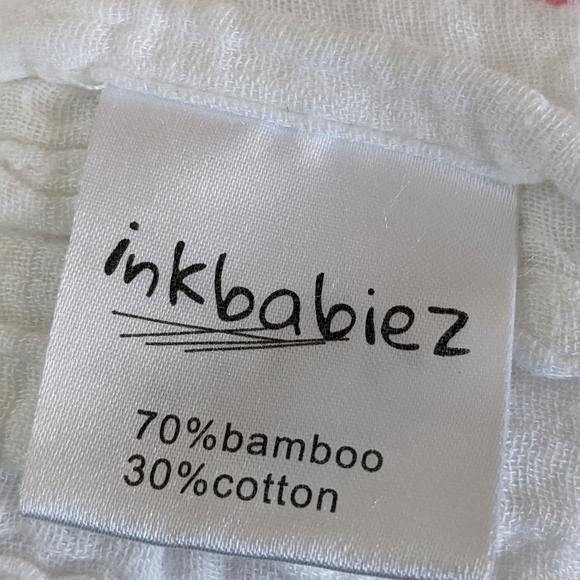 Emily E Monogrammed Personalized Swaddle Blanket 43x40in - Picture 3 of 3